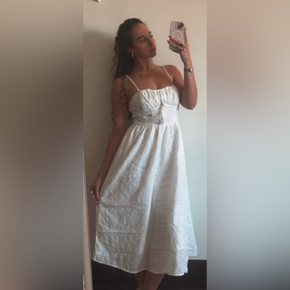Stunning Eyelet Corset Ruched Bust Bow Spaghetti Strap White Midi Maxi Dress